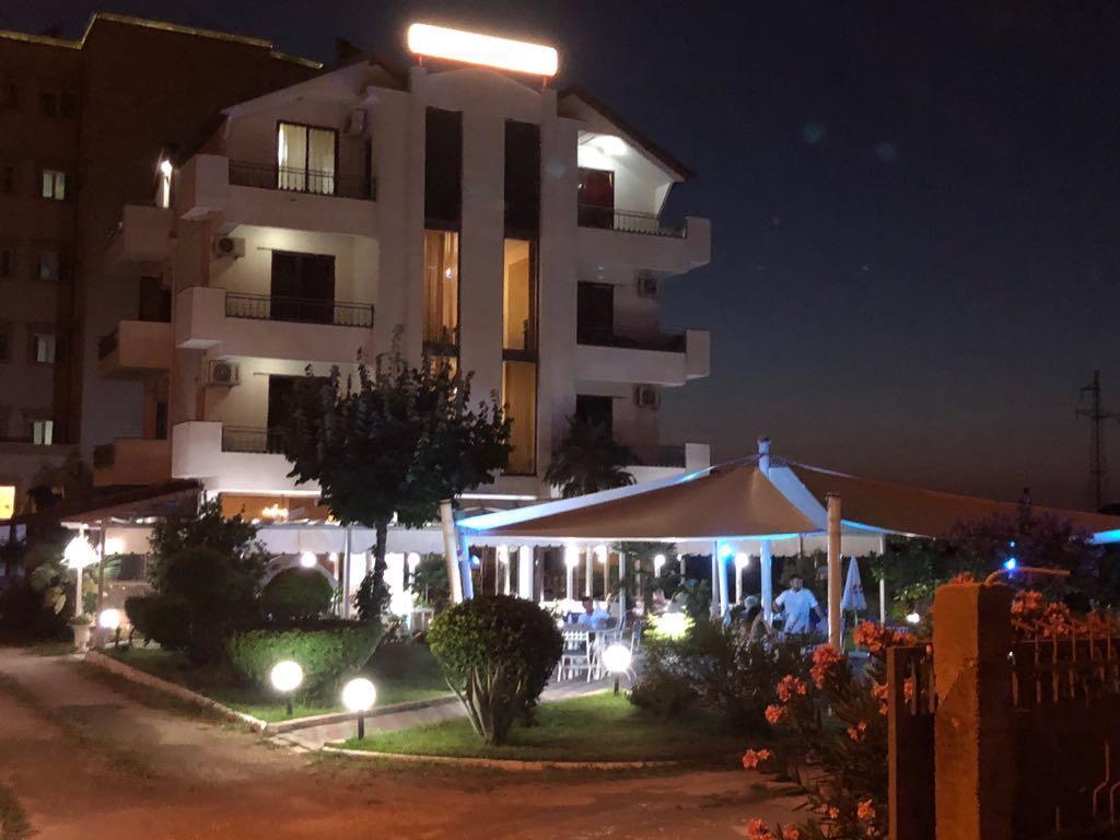 Hotel President Голем Екстериор снимка